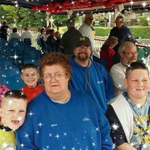 Meet your Posher, April